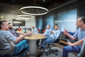 Cycle de Vente B2B : les 7 Étapes pour Closer Plus Vite (Guide 2026)