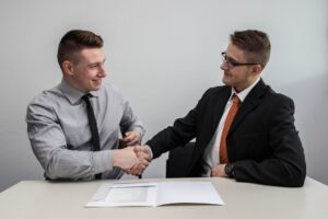 Techniques de closing : comment conclure une vente sans forcer en 2026