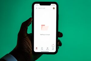 Delivrabilité email B2B : 9 facteurs techniques qui tuent tes campagnes