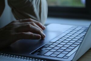 Automatisation email prospection : le guide expert 2026